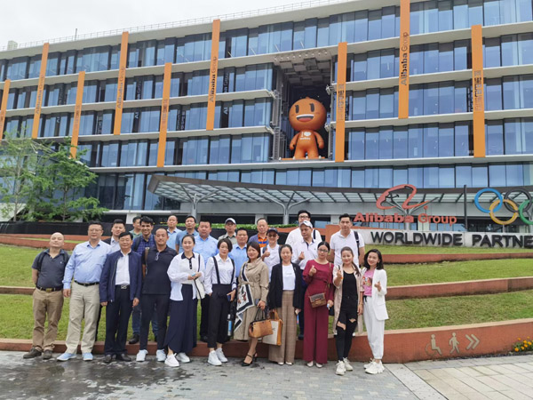 藍禾素走進阿里學(xué)習(xí)